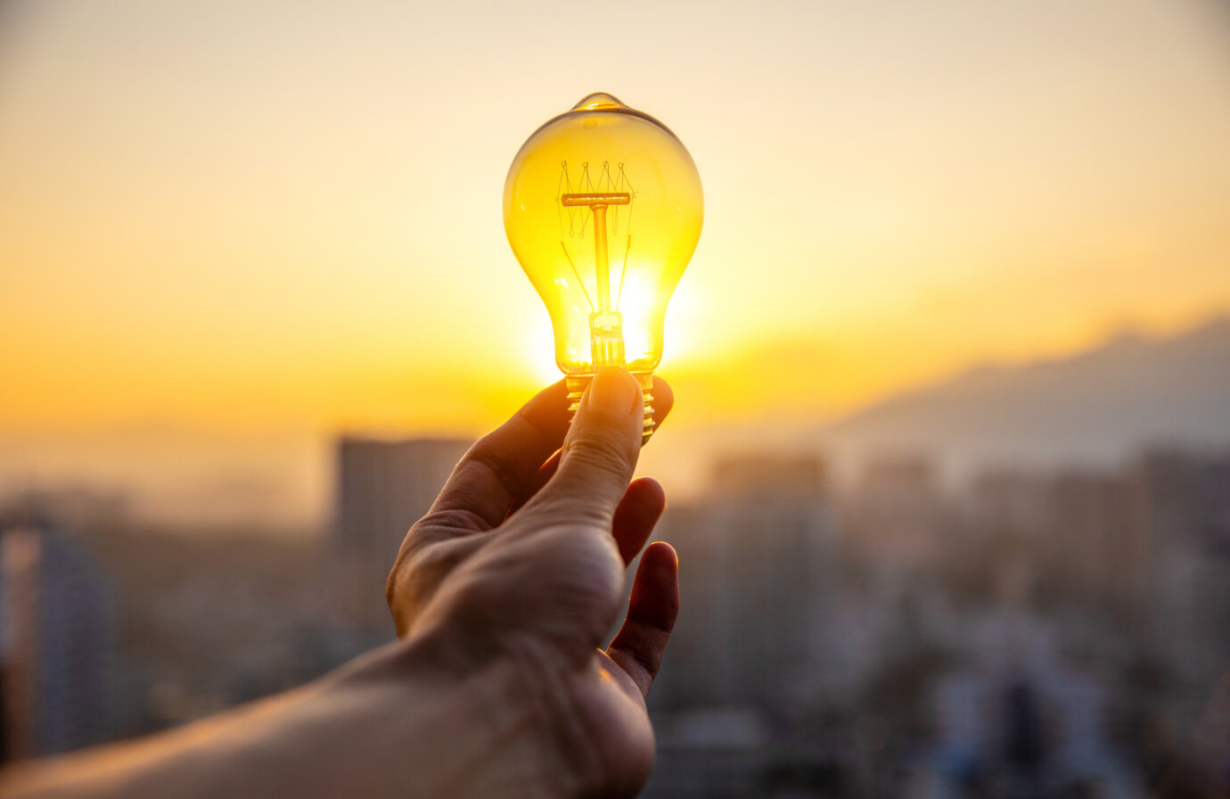 DAL FUOCO ALLA LUCE ARTIFICIALE